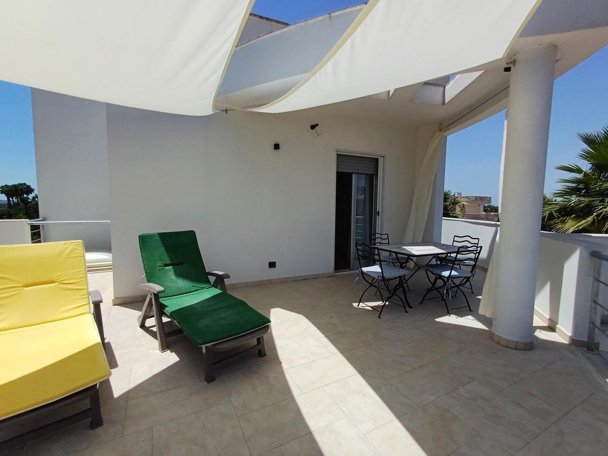 Boat Dreams , Garden Relax Apartment Matino Exterior foto